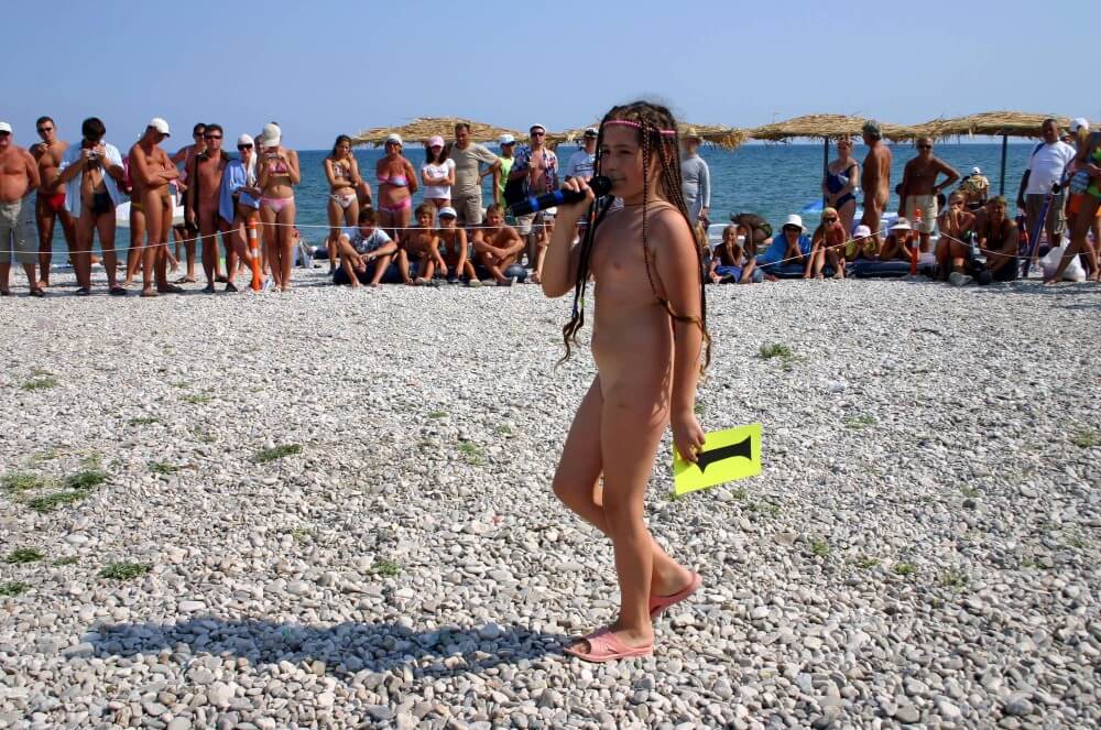 Naturist Mic Speech photos - Nudism helps us understand the true meaning of freedom