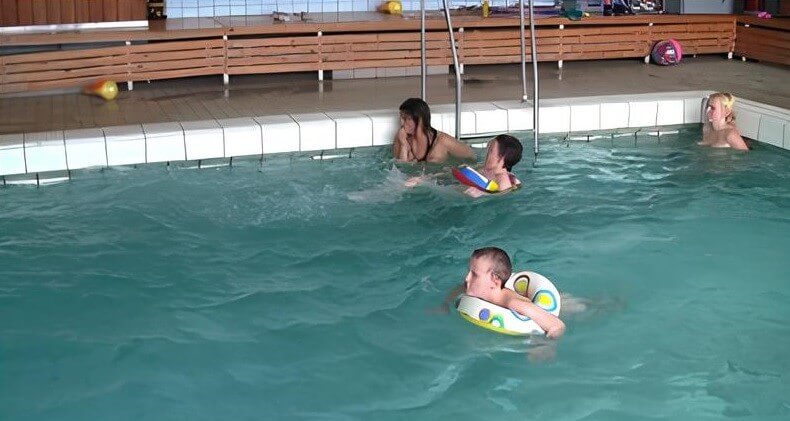 Swimming center club Full HD - Nudism helps overcome prejudices and fears