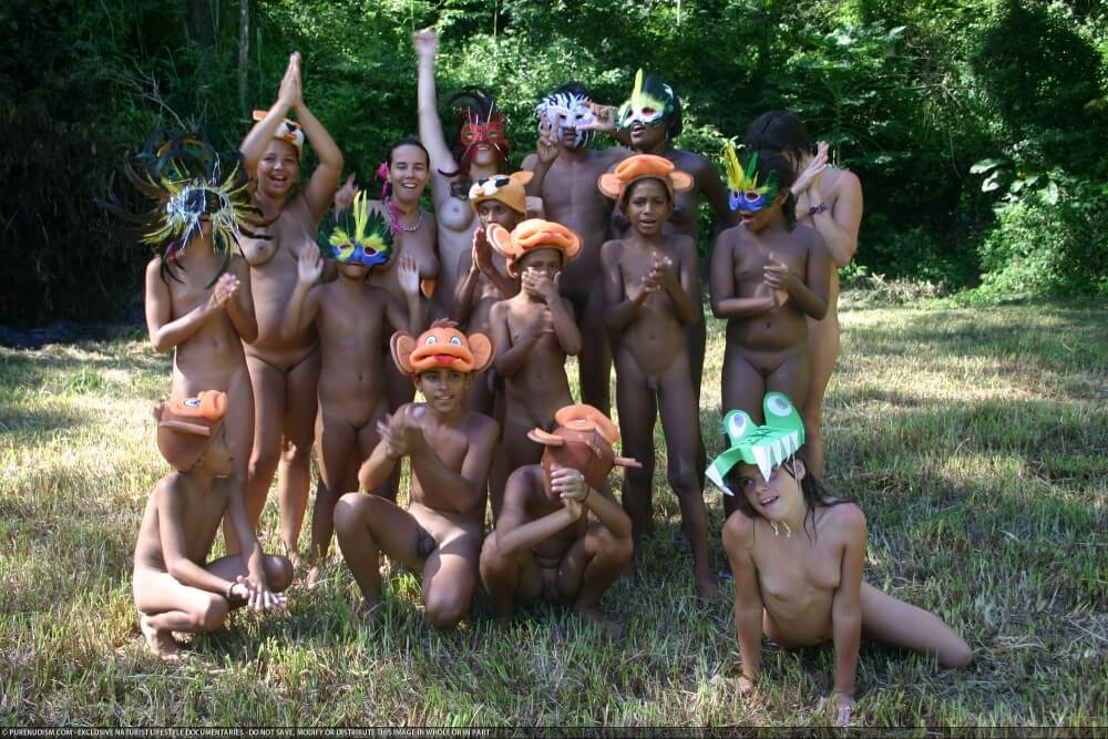 Brazilian Nudists hot gallery 2 - People seek in nudism a way to overcome their insecurities