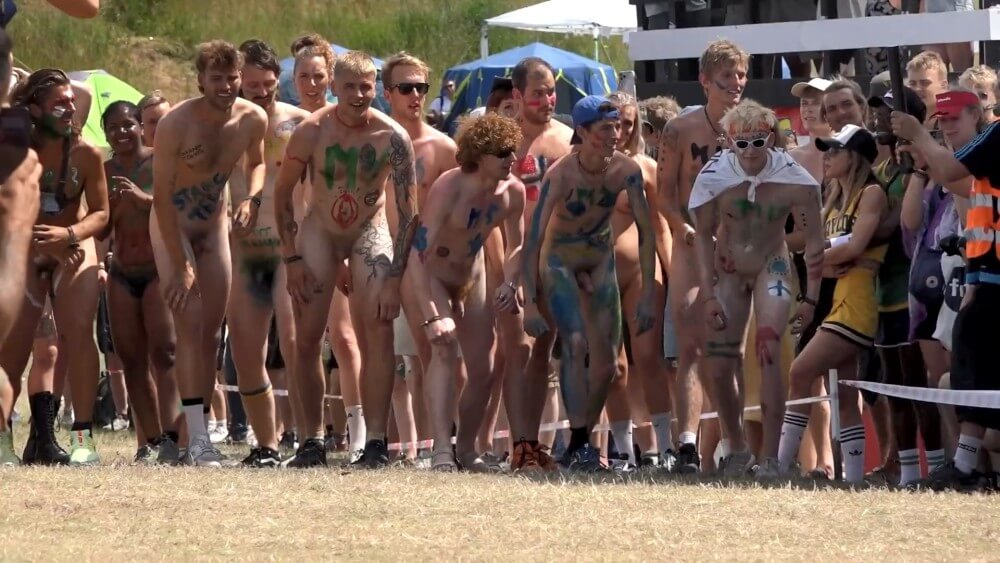 Roskilde Festival Full HD video - The nudist community strives for tolerance