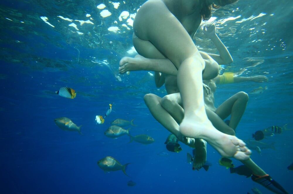 Egyptian Snorkelers Part - The true flourishing of a culture of naturalness