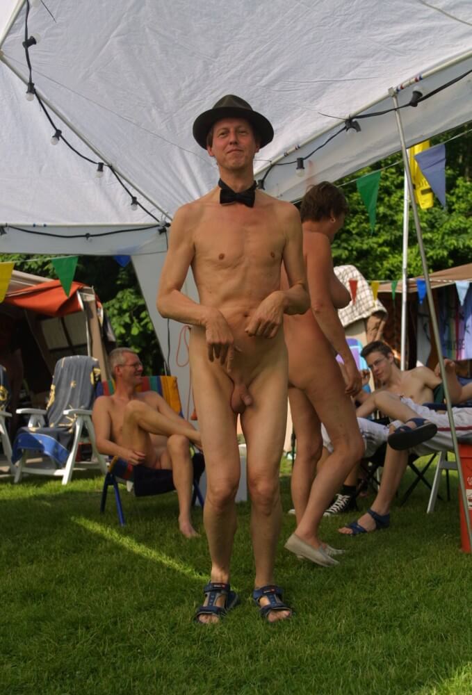Holland Show and Relaxation - Nudism and naturism value harmony