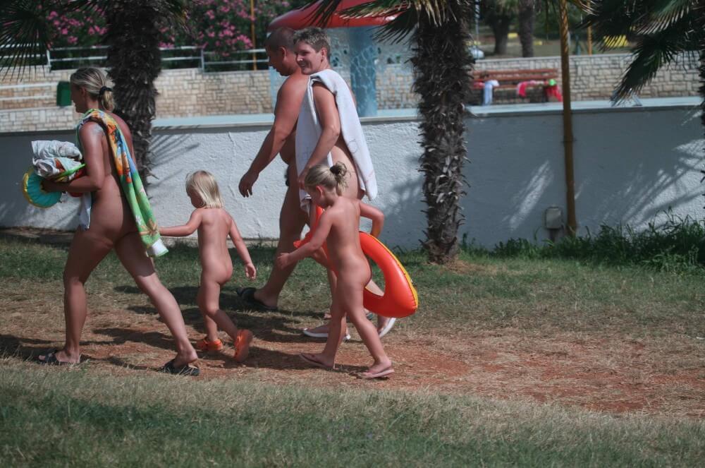 Naturist Family Movement pics - Respect for differences is valued in the nudist movement