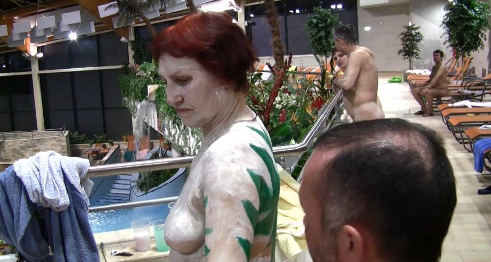 Escaping the Hot Sun 1 Full HD video - Blending in with the crowd of nudists