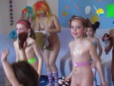 Naturism Freedom: Disco - Nudist families: open materials for connoisseurs