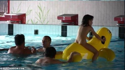 Floating On Our Rafts 1 - This practice of going nude was embraced by the highest ranks of the aristocracy