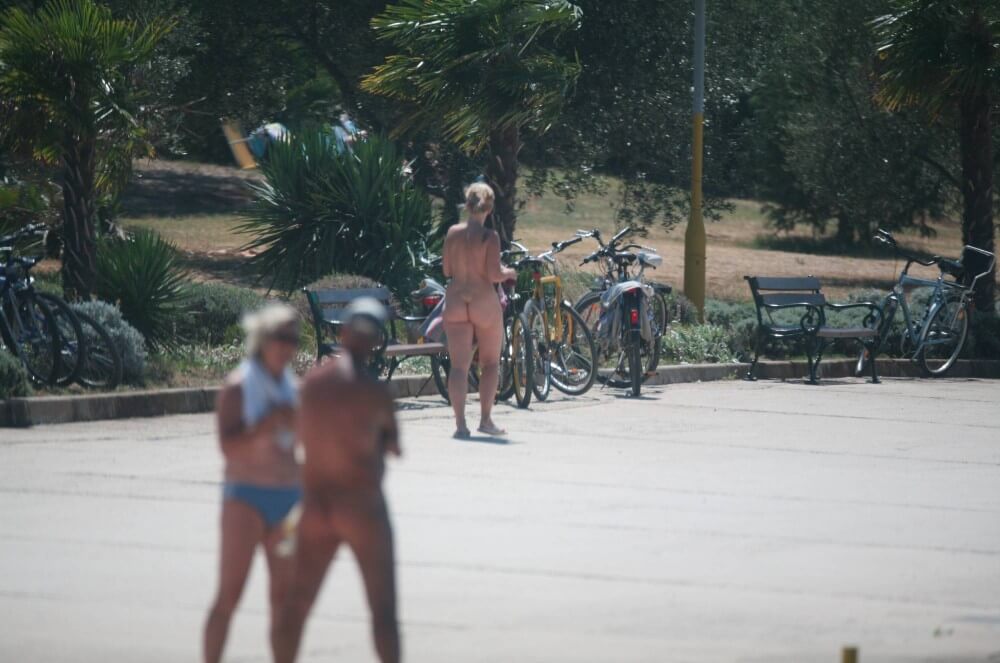 FKK Resort Assortment pics - Nudism promotes happiness and well-being