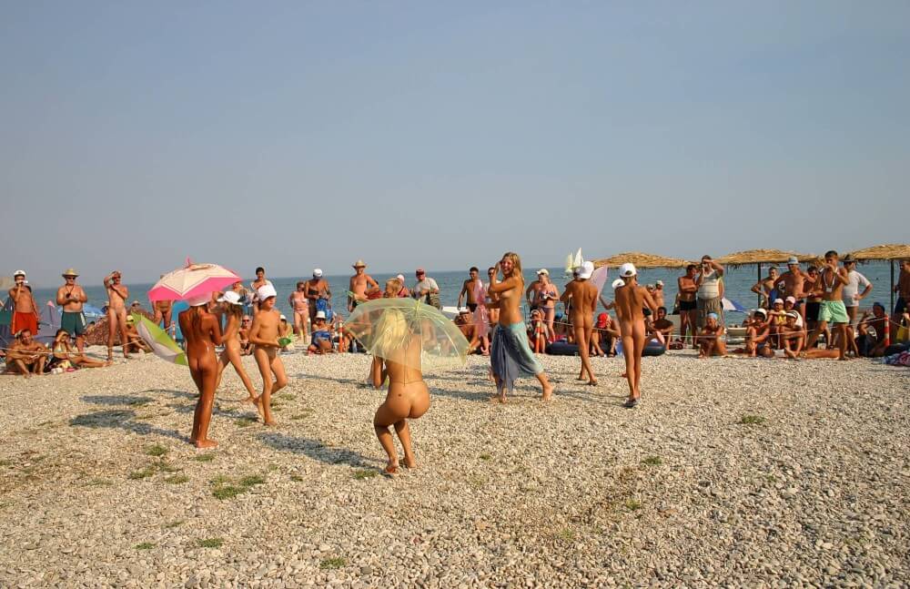 Ribbon and Umbrella Dance pics - The practice of nudism helps us shed imposed stereotypes and insecurities