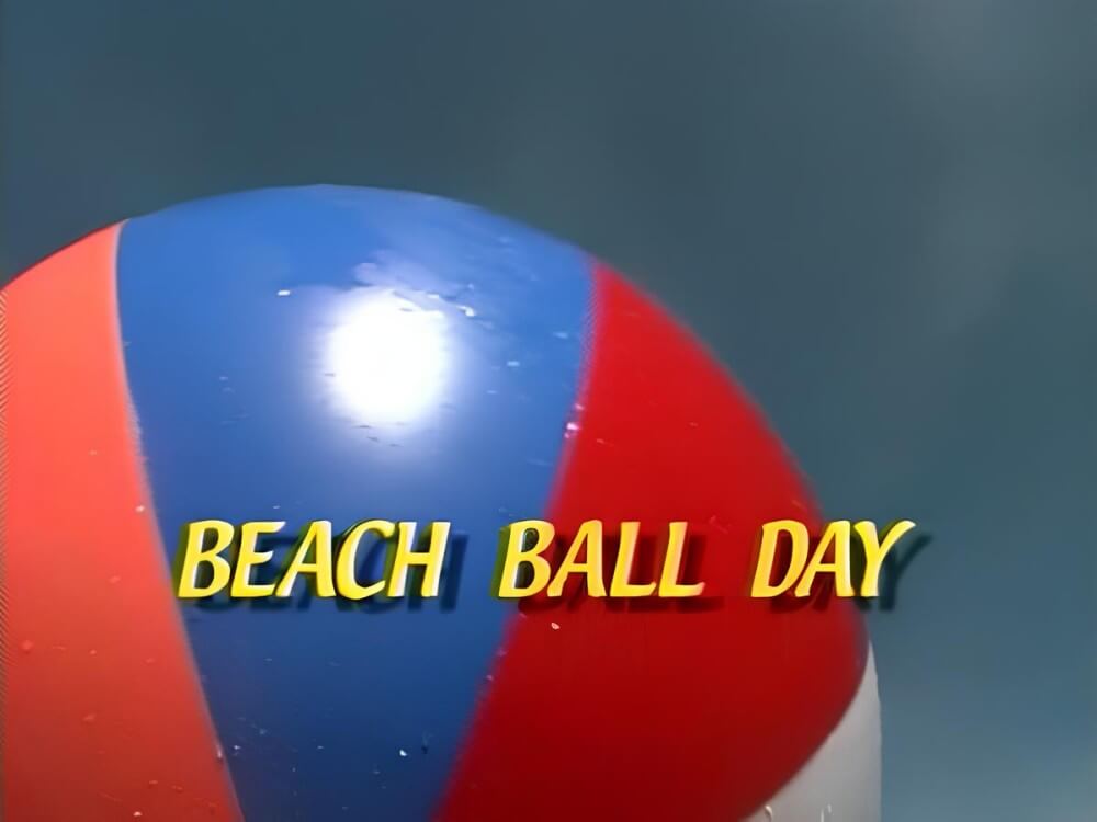Enature- Beach ball day - Naturist practices help us understand that the body is part of nature and its beauty