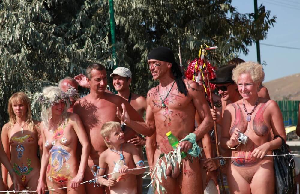 Naturist Day From Behind pics - Nudists value harmony and tranquility