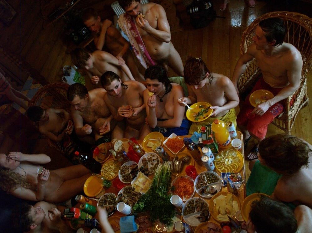 Family Valentines Dinning pics - In naturism, people are equal regardless of circumstances