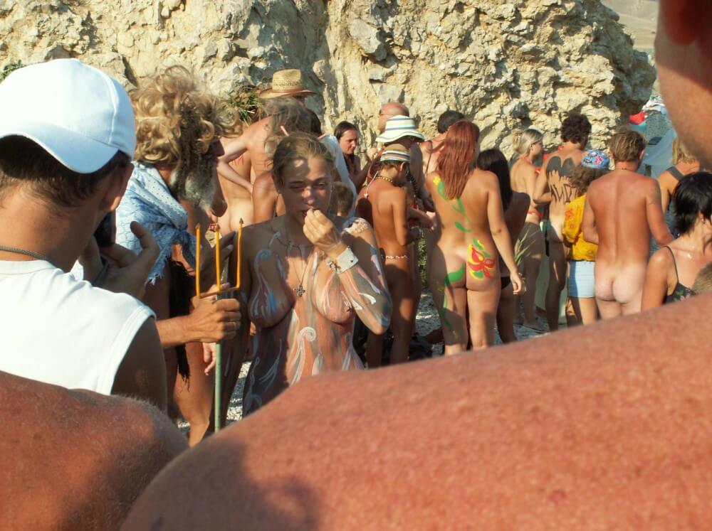 Neptune Day Side Views photos - Nature provides inspiration and energy for the practice of naturism and nudism