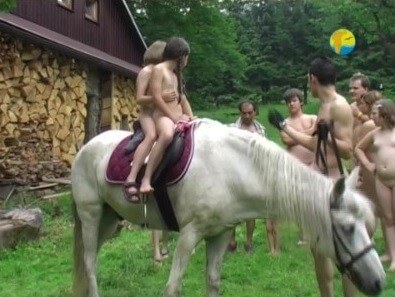 Naturist Freedom: In the Sun - Nudism is an expression of freedom and individuality