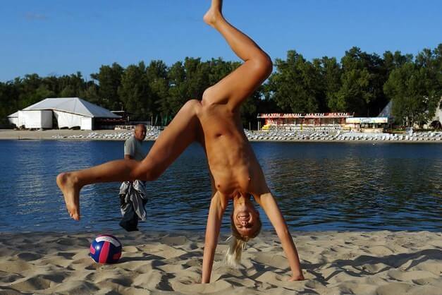 Enature presents - Those wishing to register as nudists