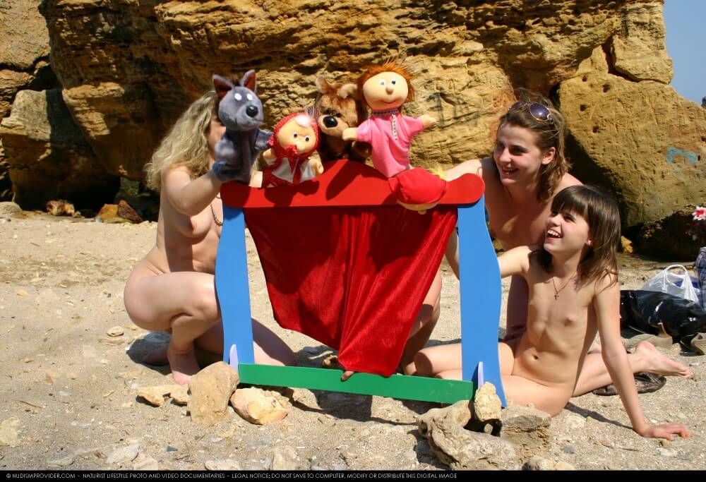 Premium Content # 33 - Naturalness and freedom are the core principles of naturism and nudism