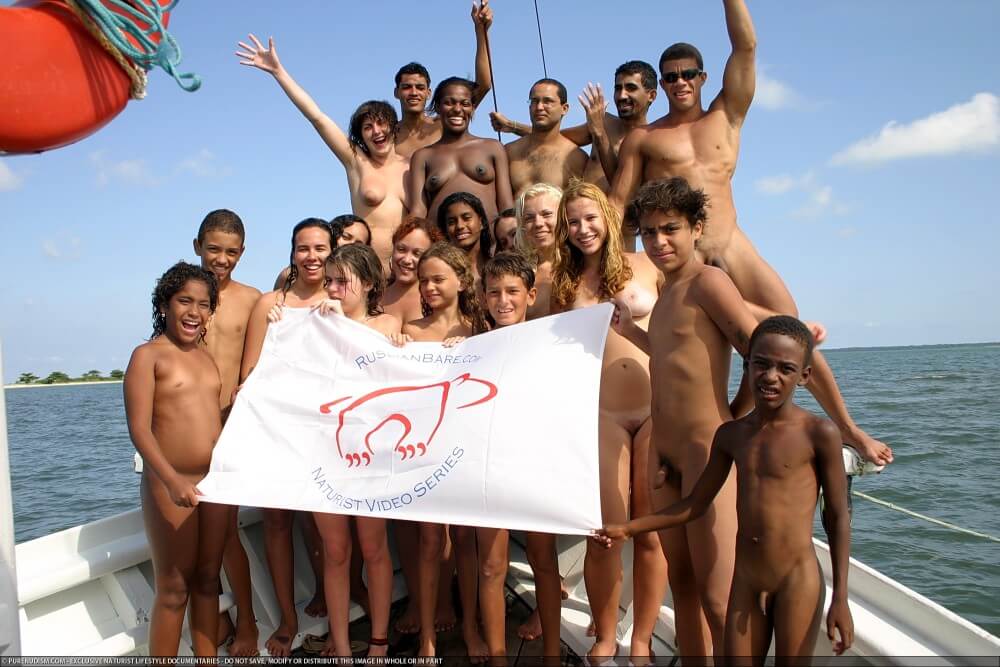 Naturism photo gallery # 59 - Nudity helps you understand yourself and respect others