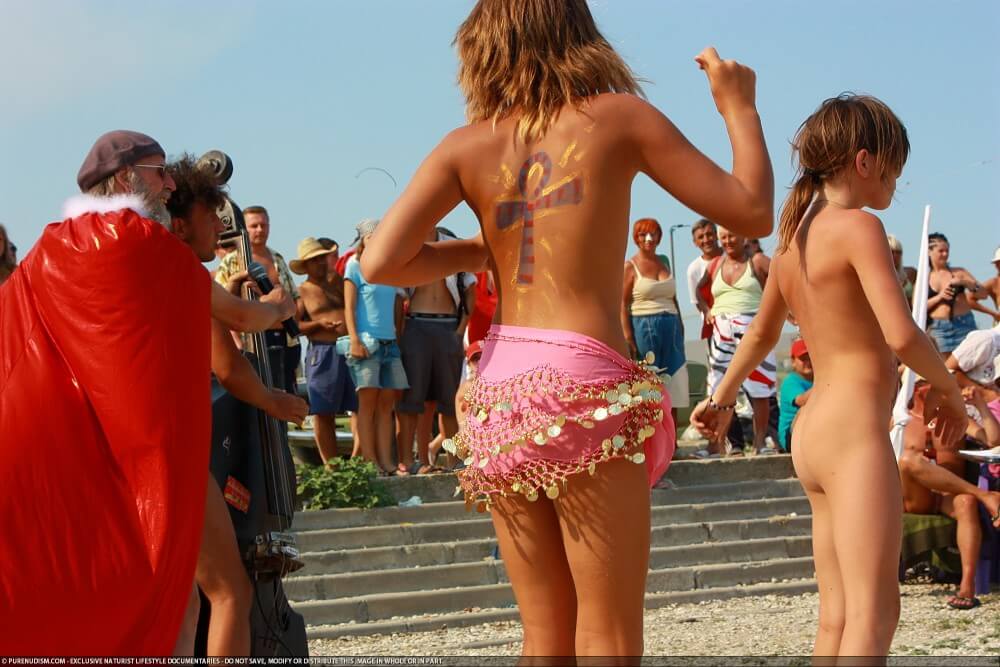 Colorful Carnival Dancing photos - Nudism teaches respect for the body and nature